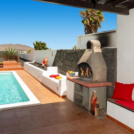 Villa Chinamar By Villa Plus Playa Blanca  Exterior photo