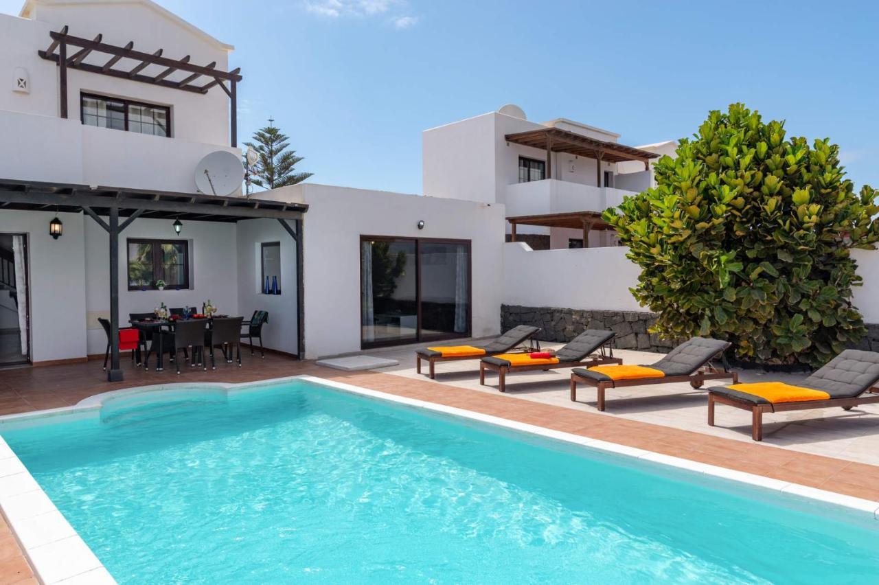 Villa Chinamar By Villa Plus Playa Blanca  Exterior photo